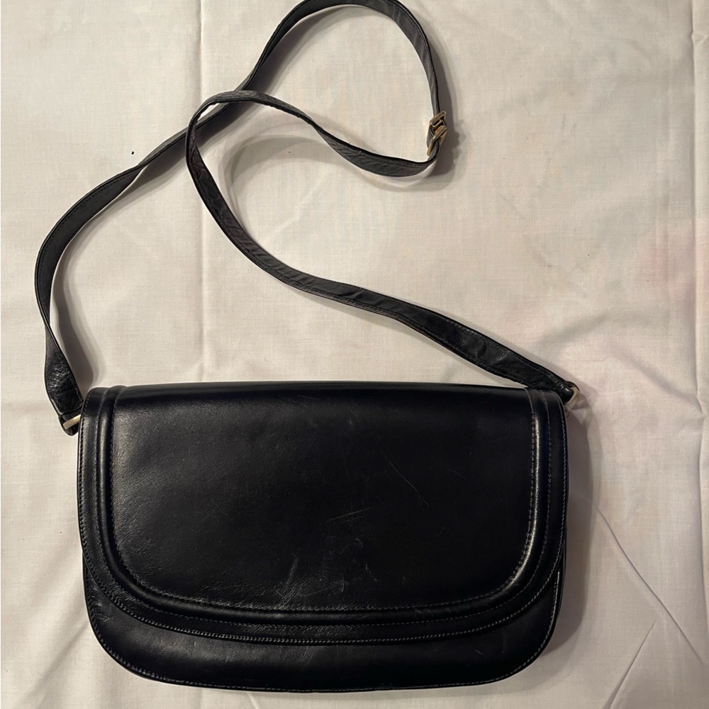 Italian all leather shoulder bag in navy